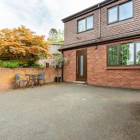1 Bedroom Self Contained Separate Annexe In Exeter Ide Bagian luar foto