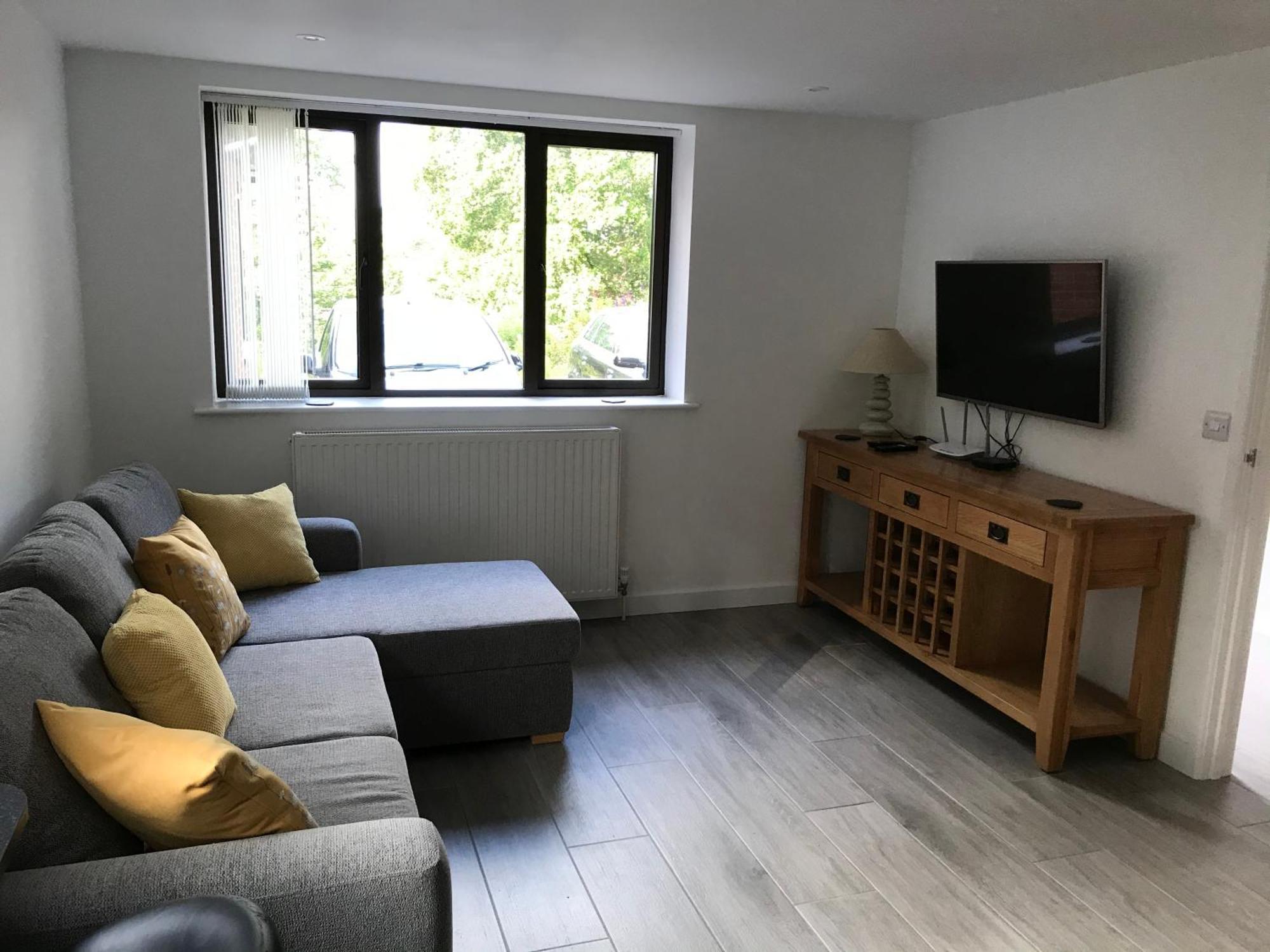 1 Bedroom Self Contained Separate Annexe In Exeter Ide Bagian luar foto