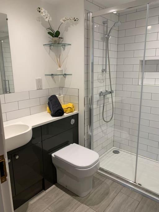 1 Bedroom Self Contained Separate Annexe In Exeter Ide Bagian luar foto